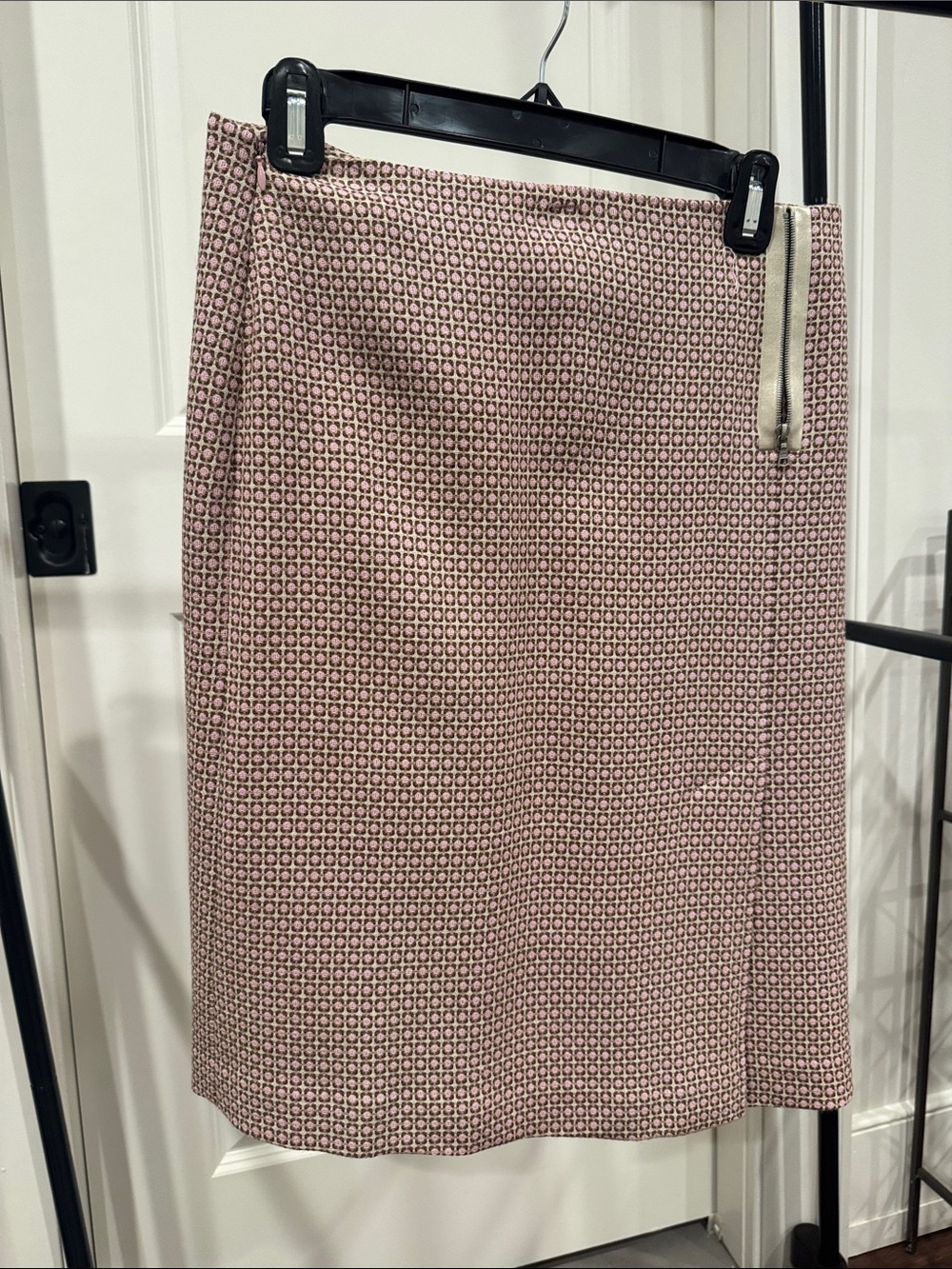 Ann Taylor Pink Geometric Pencil Skirt